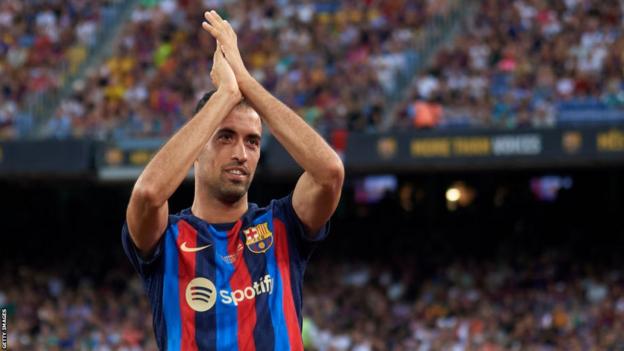 Der Kapitän des FC Barcelona, Sergio Busquets, entscheidet sich, diesen Sommer zu gehen